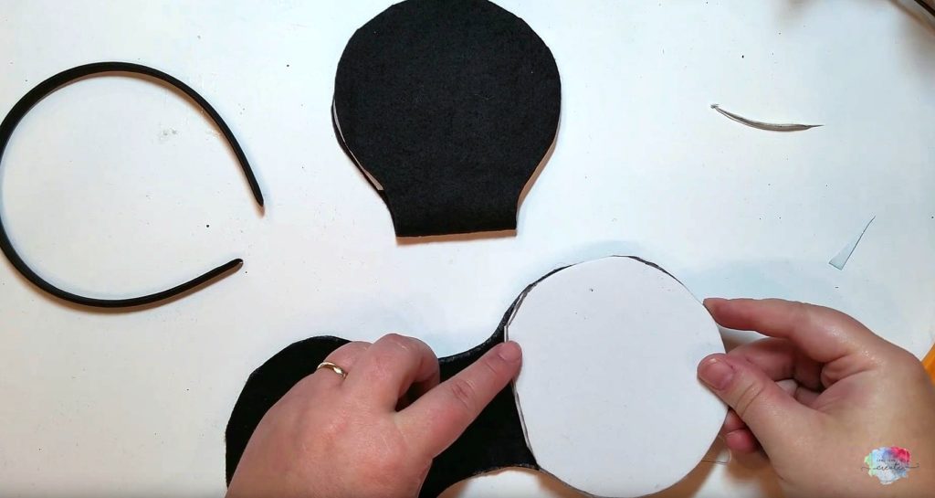 DIY Halloween Mickey Mouse Ears